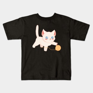 Funny And Cute Cat With A Ball Of Wool Kids T-Shirt